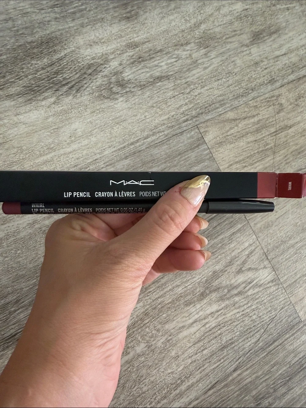 MAC Cosmetics Lip Pencil in Warm Berry Red - Smooth Lip Liner